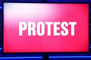 Albany Park Community Protests Federal Immigration Arrest in Horner Park